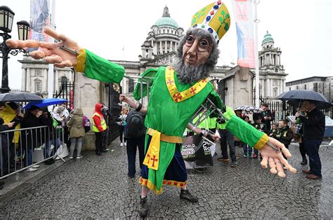 New york city becomes an emerald city. St Patrick's Day 2017 parade - Belfast Live
