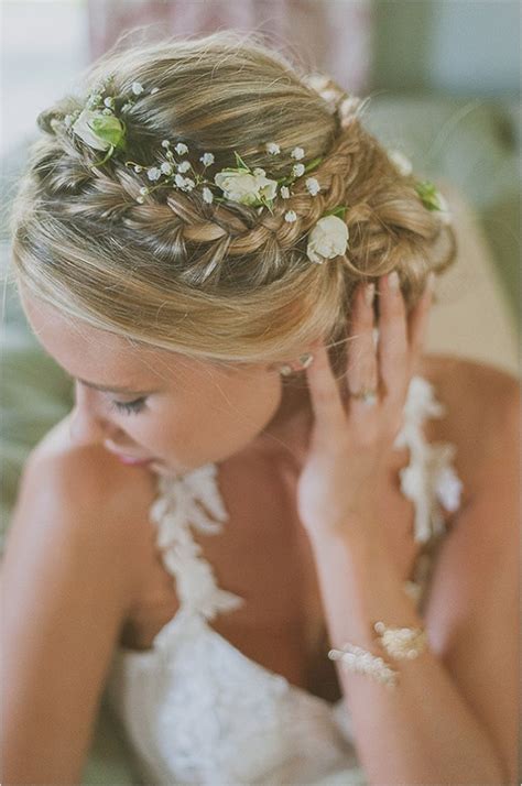 10 Ways To Wear Flowers In Wedding Hair Loverly