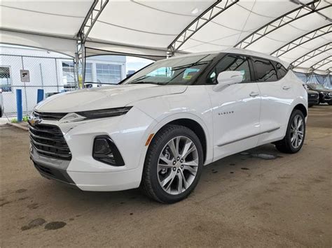 Of cargo volume and a long list of safety and driver assistance features. 2020 Chevrolet Blazer Premier AWD, DRIVERS SAFETY ALERT SEAT, NAVIGATION, WIRELESS CHARGING ...