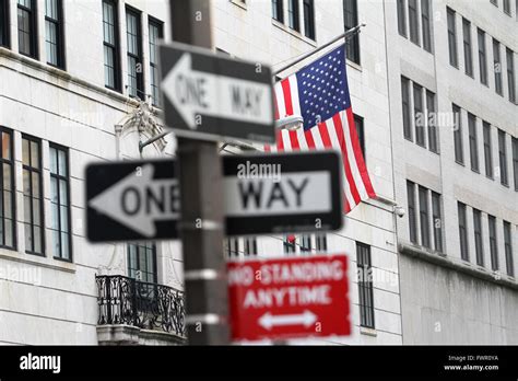 One Way Signs In New York City Hi Res Stock Photography And Images Alamy
