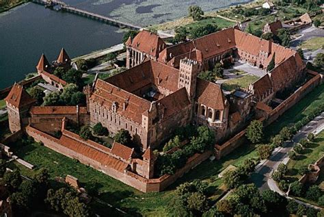 Poland Air Pictures The Teutonic Castle In Malbork Phot