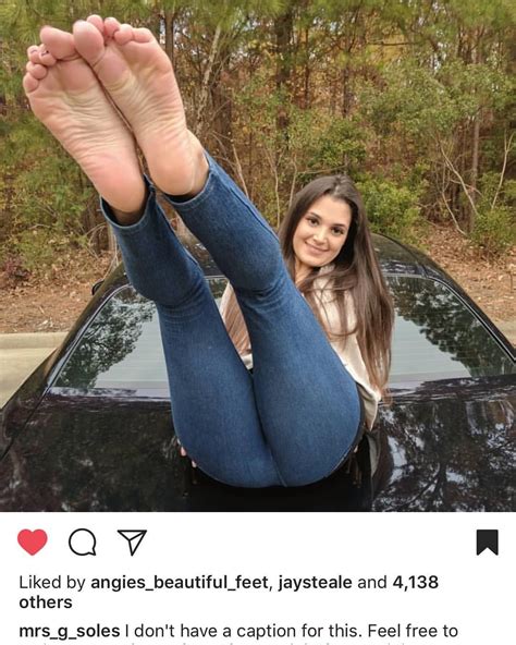 4138 Likes For Her Feet Soles 38 K Followers Girls Dm Us Be A Foot