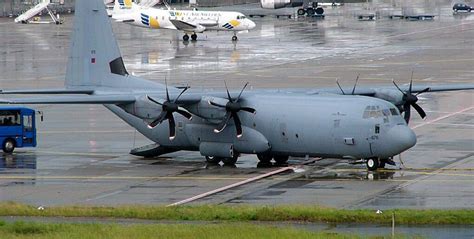 Fortunately, i never had a flight end like that. Crash of a Lockheed C-130 Hercules in Basra | Bureau of ...