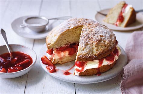 Giant Scone Cake Recipe | Scone Recipes | Tesco Real Food | Recipe