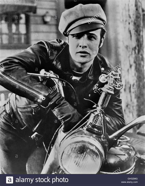 Unlike olivier, who preferred the stage to the screen, brando concentrated his talents on movies after bidding the broadway stage adieu in 1949. The Wild One Marlon Brando Stock Photos & The Wild One ...