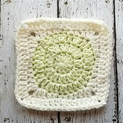 How To Crochet A Circle Granny Square Hooked On Homemade Happiness