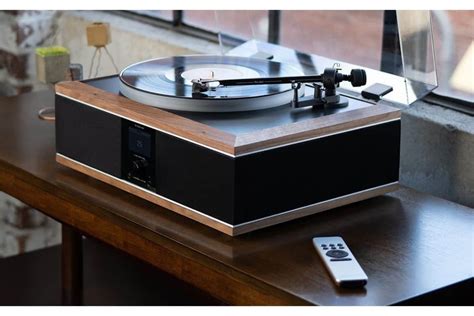 The 5 Best Turntables Record Players With Speakers Built In For 2021