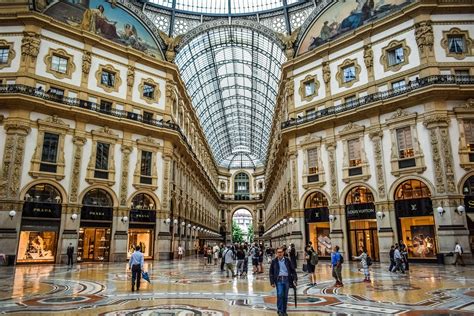 Milan served as the capital of the western roman empire. Shopping in Milan, Souvenirs, Typical and Cheap Gifts