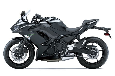 La kawasaki ninja 650 es una sport turismo que se encuadra dentro de la familia ninja, lo que invita a pensar en ese aspecto deportivo que la marca japonesa ha impreso en ella. Kawasaki Ninja 650 2021 | Ficha Técnica, Imagens e Preço ...