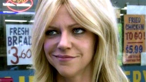 The Sad Truth About Sweet Dee From It S Always Sunny