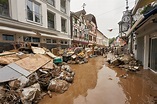 Vorher-Nachher-Bilder: Die Flutkatastrophe veränderte die Landschaft ...