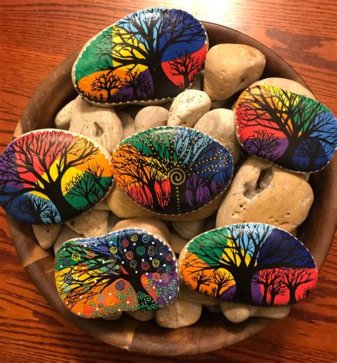 Pin En Painted Rocks