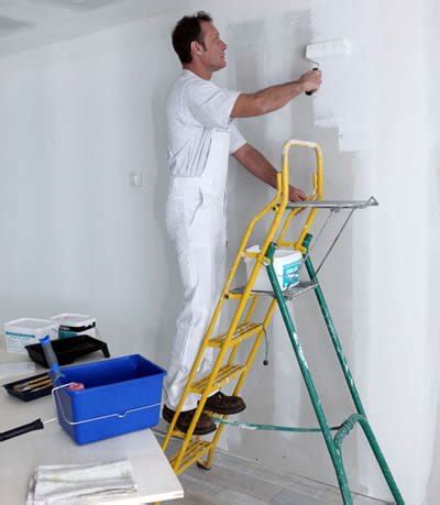 I will work with you initially and offer help and advice on the colours, combinations and materials that will be best i carry full liability insurance and always work in ways that will minimise disruption and eliminate damage, for example dust sheets are used to protect. Painters & Decorators in Southampton | Painting ...
