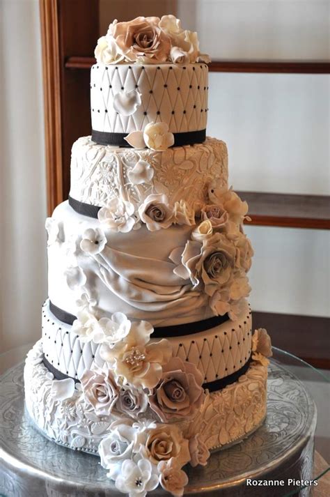 Victorian Style Wedding Cake