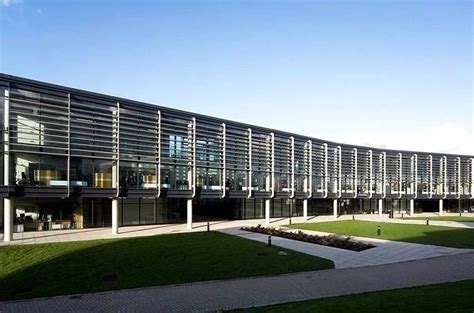 Welcome to the university of brighton forum: Checkland Building, University of Brighton - Gyoury Self ...