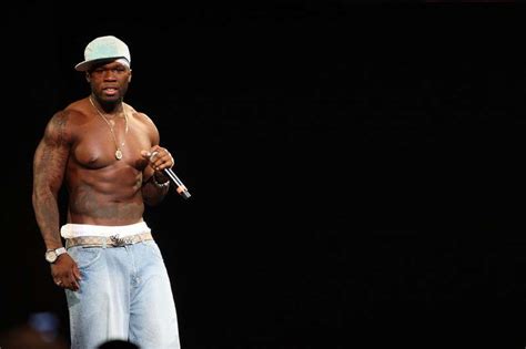 You have a 50/50 shot of opening something awesome or something. 50 Cent: Super Sixpack wie 50 Cent - FIT FOR FUN