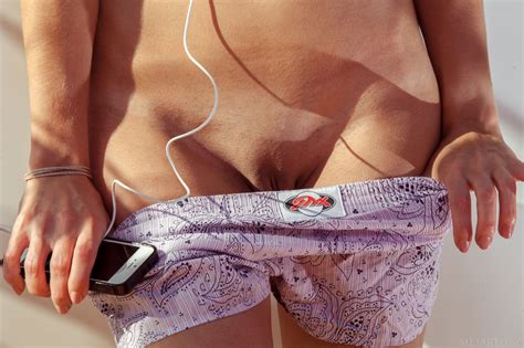 Onorin Nude In 15 Photos From Met Art
