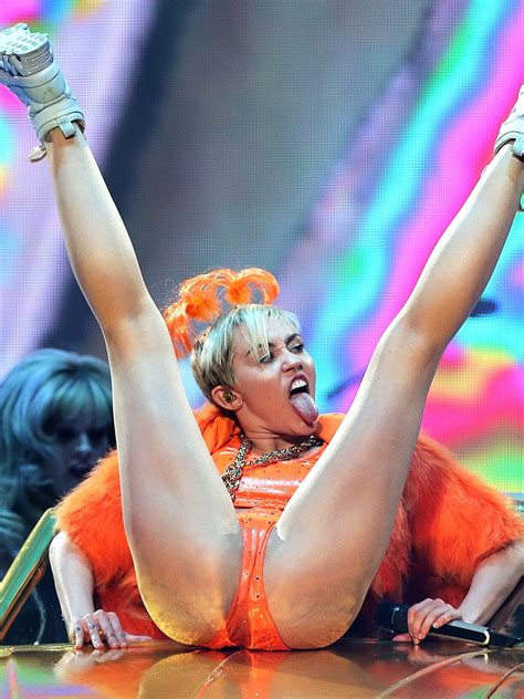 Miley Cyrus Vagina Fappening Thefappening Pm Celebrity Photo Leaks