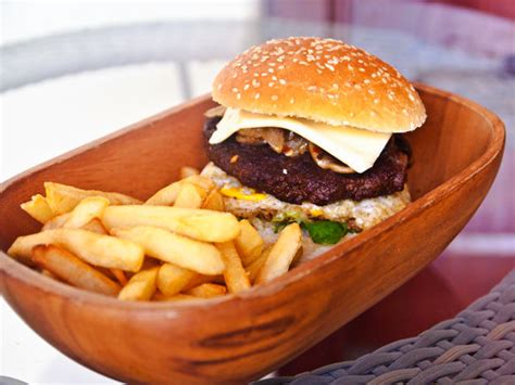 Uptown mirdif, mirdif, dubai, uae. Dubai: The Camel Burger (Yes, Burger Made of Camel) from ...