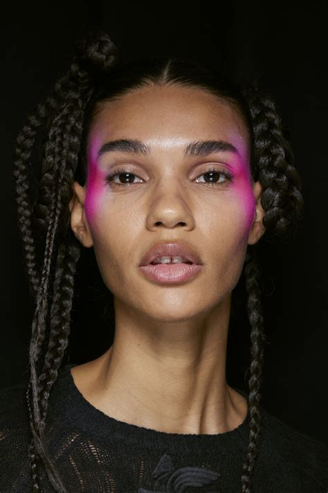 The Spring 2023 Beauty Trends To Start Wearing Now
