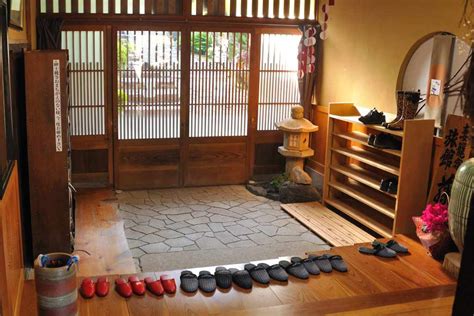 If you have the chance to visit their house, you may find some unique things that you won't see elsewhere. natural modern interiors: No Shoe Policy in Japan :: The ...