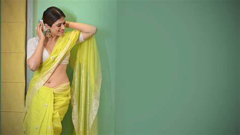 Indian Actress Saree Wallpapers