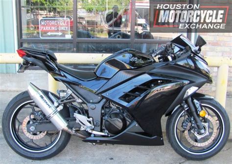 A stable bike will give you enough support from the bike as you balance and corner, allowing it to be predictable and maneuverable at slow speeds. *ON HOLD* 2014 Kawasaki Ninja EX300 Used Sportbike ...
