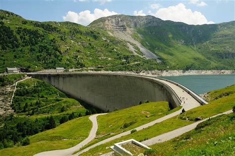 Dam Valle Di Lei Staumauer Lago Di Lei Is A Reservoir