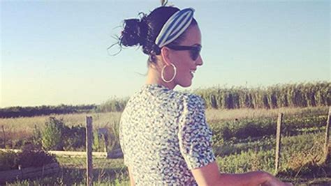 Katy Perry Butt Photo Bike Picture Reveals ‘cheeky Underpants Flash