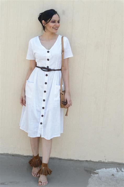 8 Ways To Wear A White Linen Dress Chiconomical