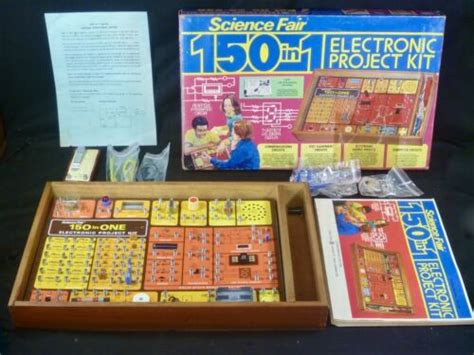 1976 Electronic Project Kit 150 In 1 Vintage Toy Science Set Tandy