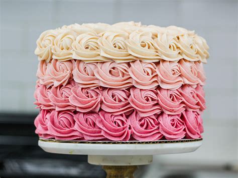 How To Make Perfect Cake Decorating Rosettes With Easy Tips
