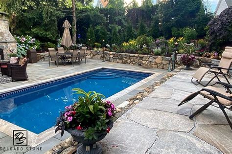 3 Ways To Incorporate Natural Stone Into An Outdoor Living Space