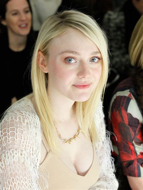 Dakota Fanning 9gag