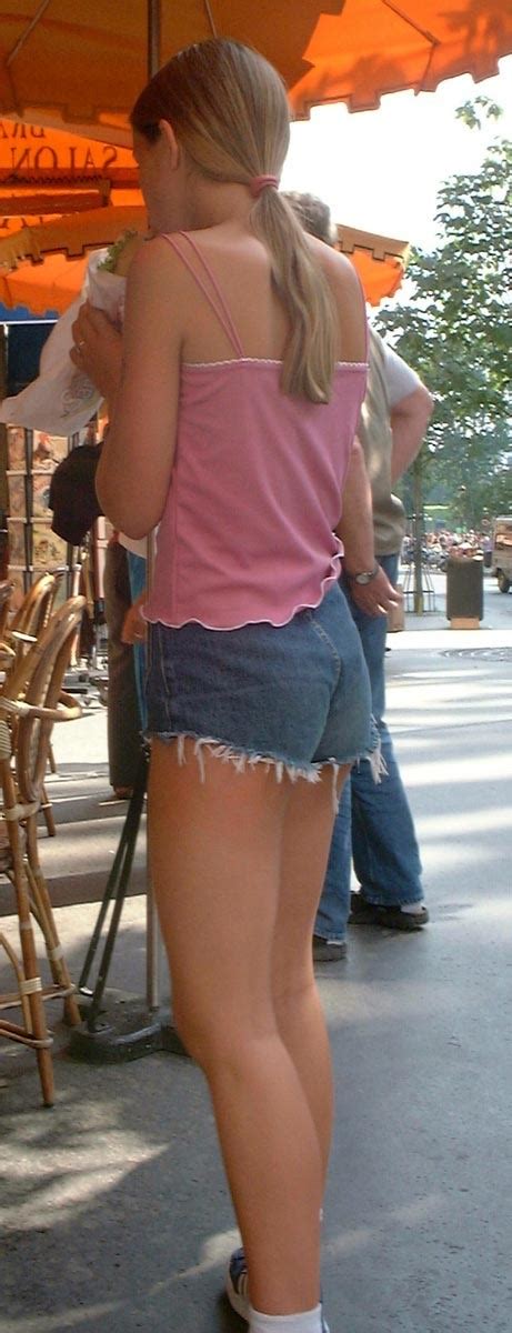 She Wears Short Shorts Gallery Ebaums World