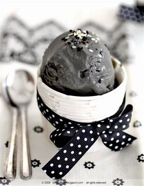 Thus, a good mineral source to keep our hair and skin healt. Black Sesame Ice Cream | Tadaimatte