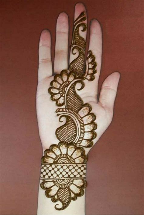Simple Gol Tikki Mehndi Design Front Hand Zohal