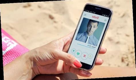 Dating App Users Swipe Based On Attractiveness And Race Wsbuzz Com