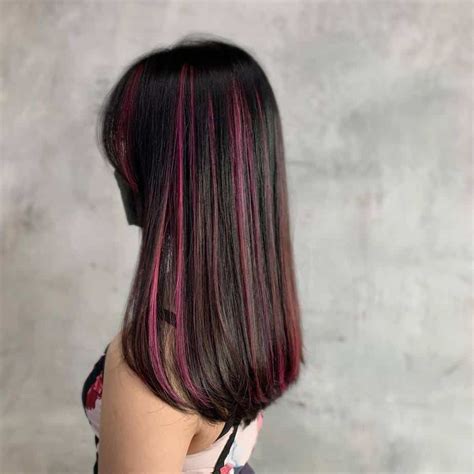 Brown Hair With Pink Highlights Pink Hair Streaks Pink And Black Hair