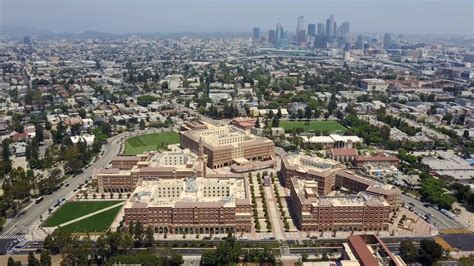 usc eliminates undergraduate tuition for families making less than 80 000 per year news
