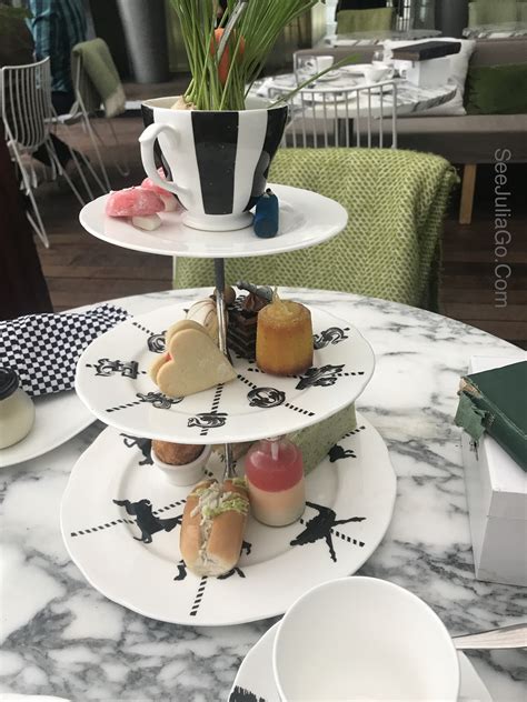 Review Mad Hatter Afternoon Tea At Sanderson Hotel London See Julia Go