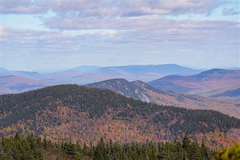 How To See New England Fall Foliage At Its Peak