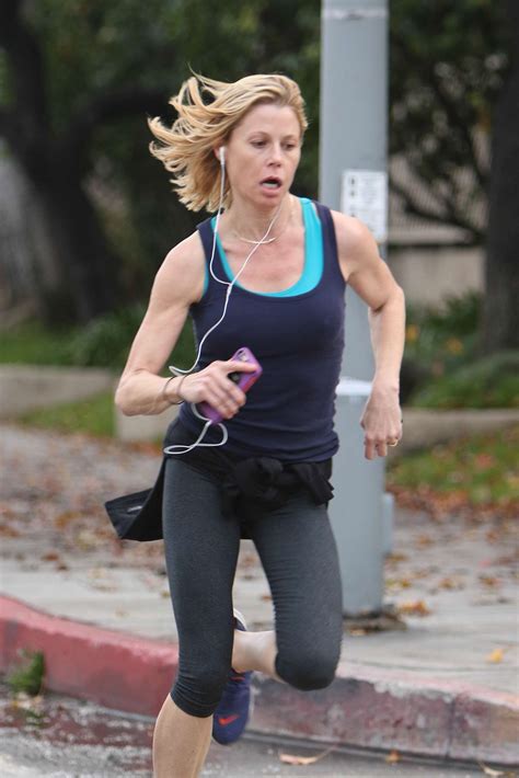 Julie Bowen In Tights Jogging In Sherman Oaks 04 Gotceleb