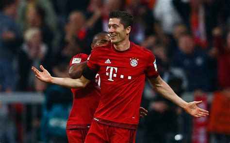 The images are carefully selected to best fit today's smartphone screen sizes. Download wallpapers Robert Lewandowski, soccer, Bayern ...