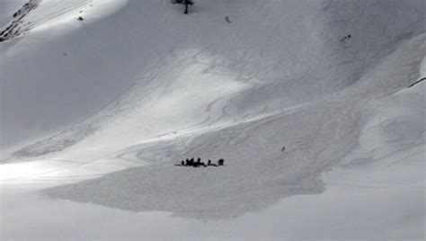 avalanche buries 135 in pak s siachen world news firstpost