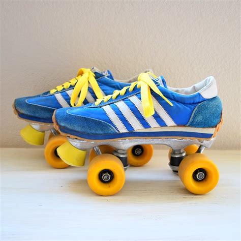 Old School Shoes Retro Sneaker Roller Skates