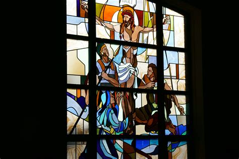 The technique of staining glass for windows using metal oxides dates back to at least the 7th century ce and the churches of the byzantine empire. New contemporary stained glass windows made and installed ...