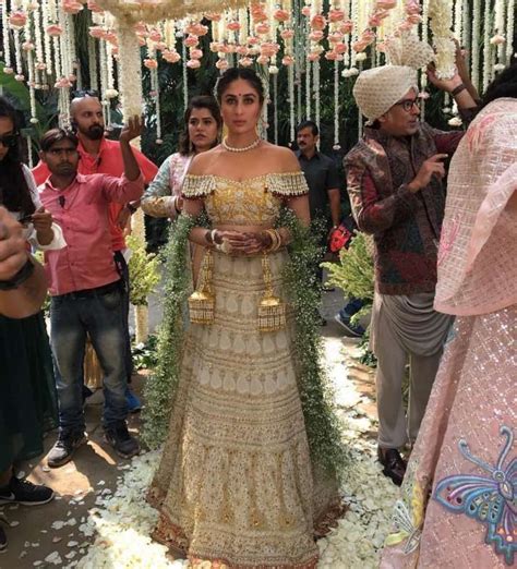 Kareena Kapoor Khans Onscreen Bridal Look From Veere Di Wedding Is Winning Hearts On Social