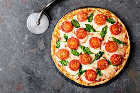 Pizza Margherita Maison Recette Italienne Traditionnelle à Faire Avec