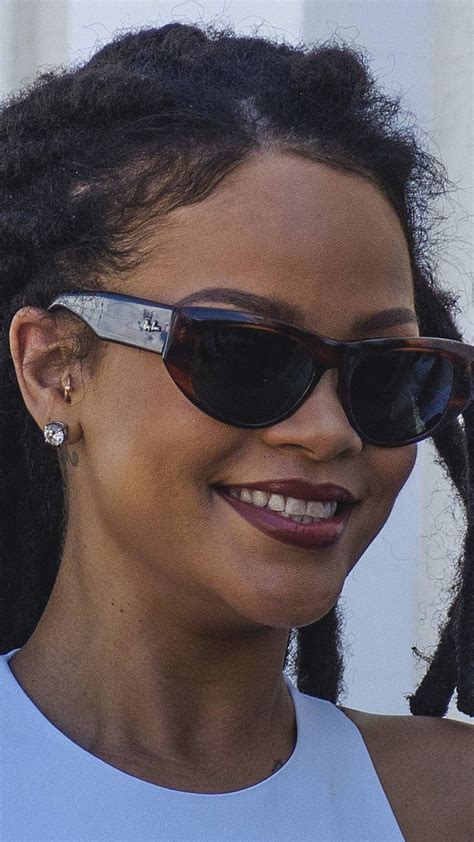 Rihanna Glass Singer Hd Phone Wallpaper Peakpx